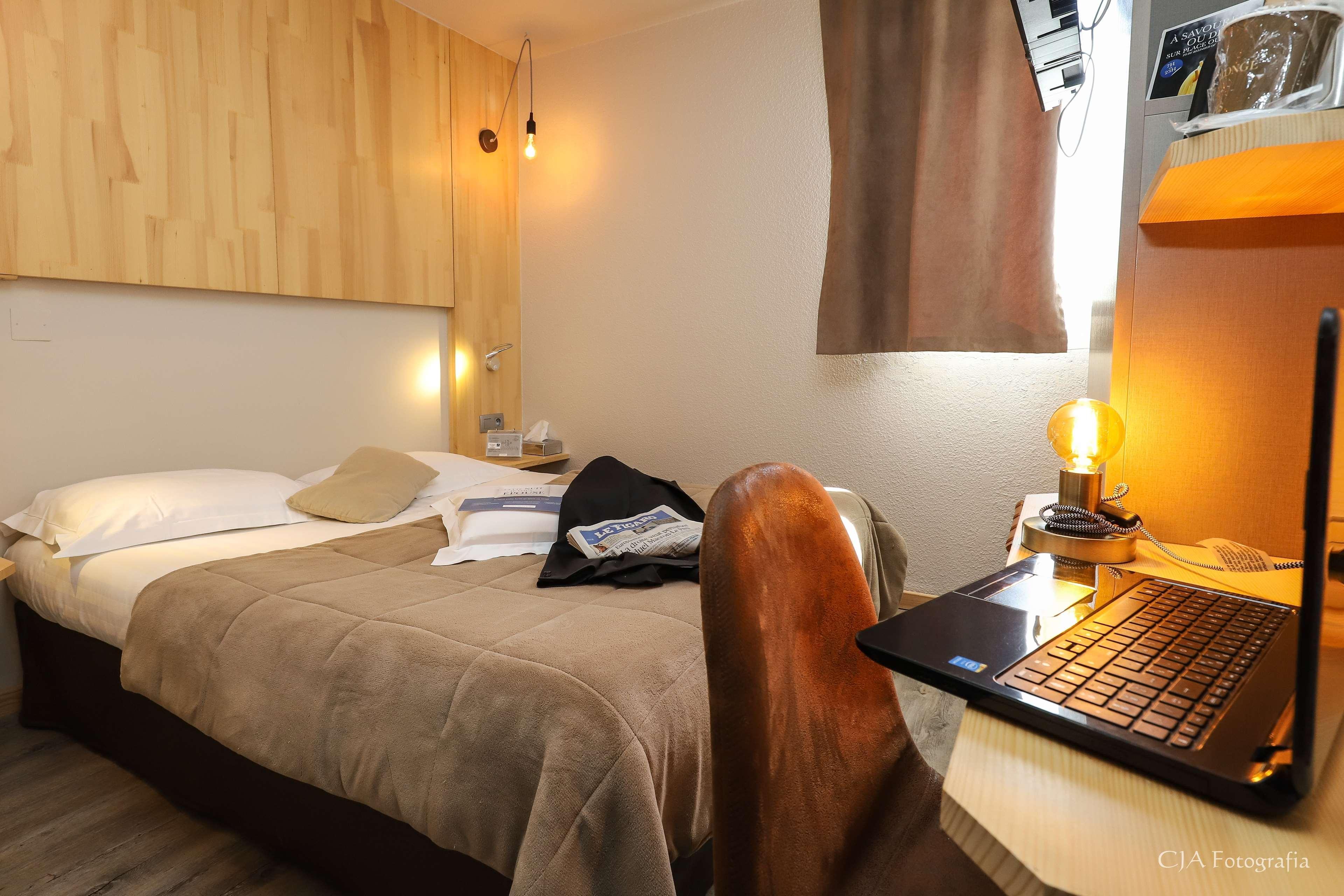 Hotel Restaurant Kyriad Brive Centre Luaran gambar