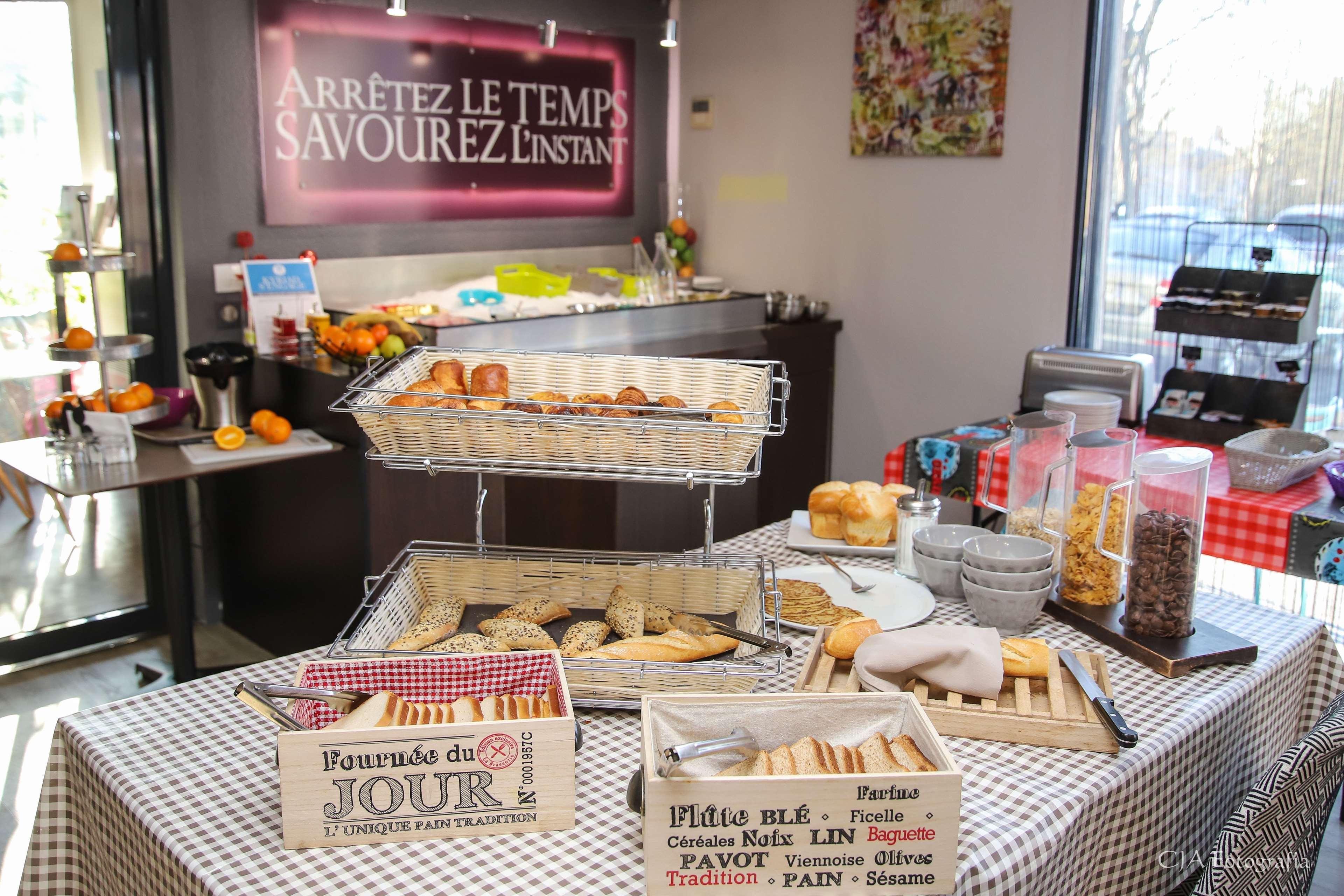 Hotel Restaurant Kyriad Brive Centre Luaran gambar
