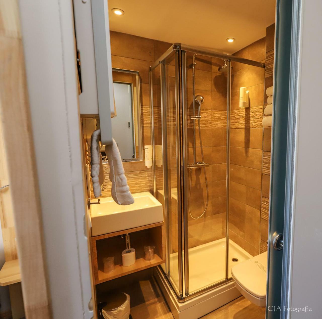 Hotel Restaurant Kyriad Brive Centre Luaran gambar